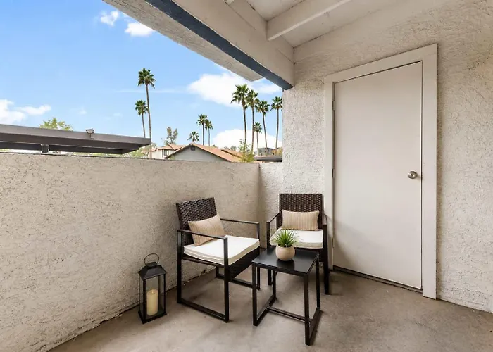 Apartment Retreat Near Asu 2 Bedroom Pools Gym Parking Pet-friendly Tempe